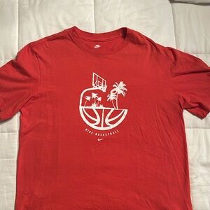 Men's Nike tee shirt